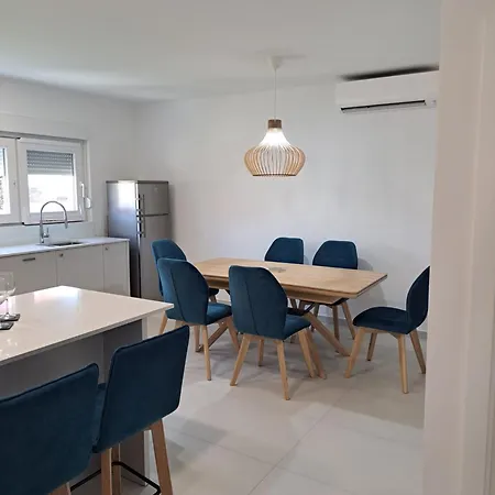 Apartment Family & Groups Zadar