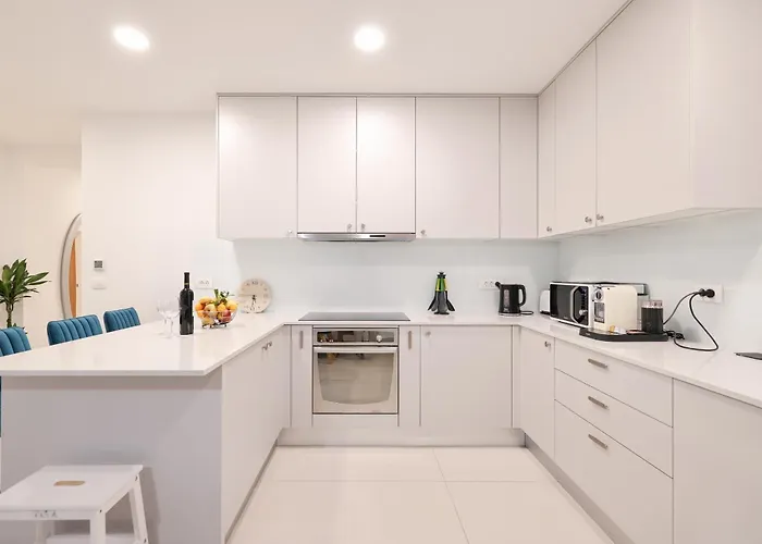 Family & Groups Zára