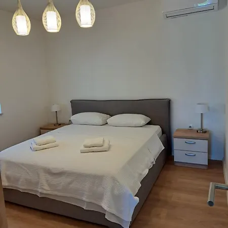 Family & Groups Apartament *