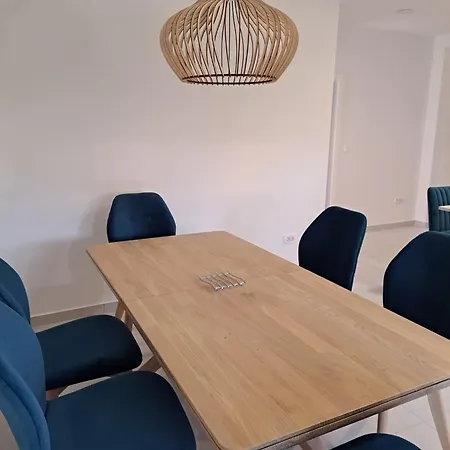 Apartment Family & Groups *