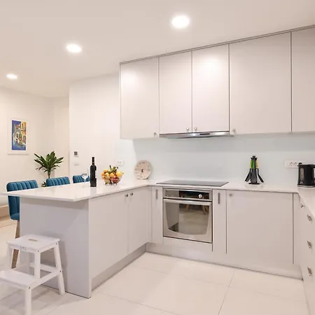 Family & Groups Апартаменты *