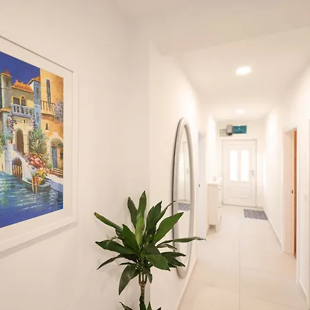 Апартаменты Family & Groups Задар