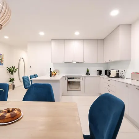 Апартаменты Family & Groups *