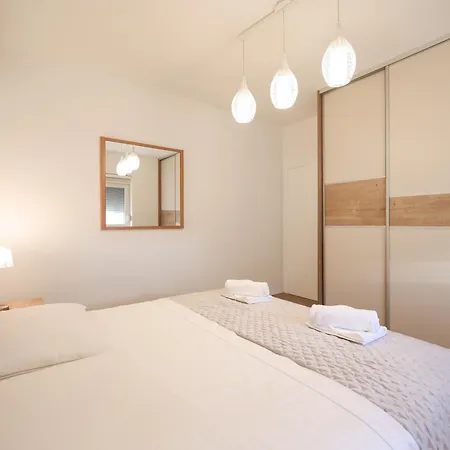 Apartment Family & Groups