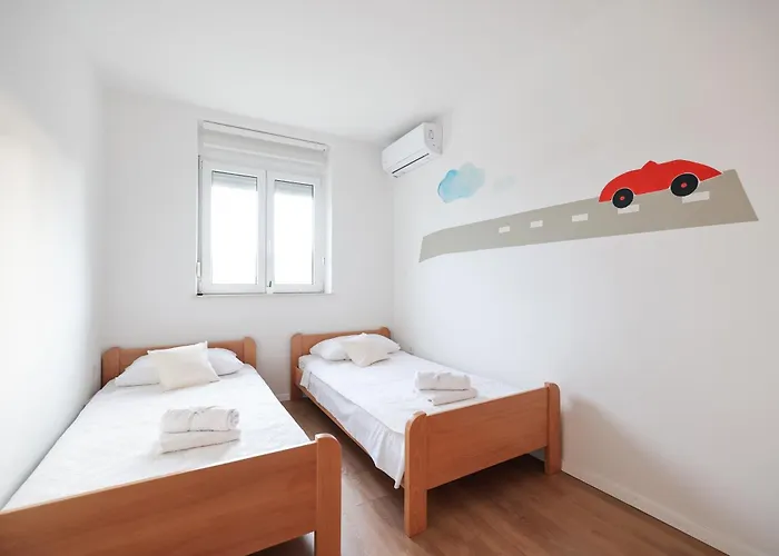 Family & Groups Apartament *